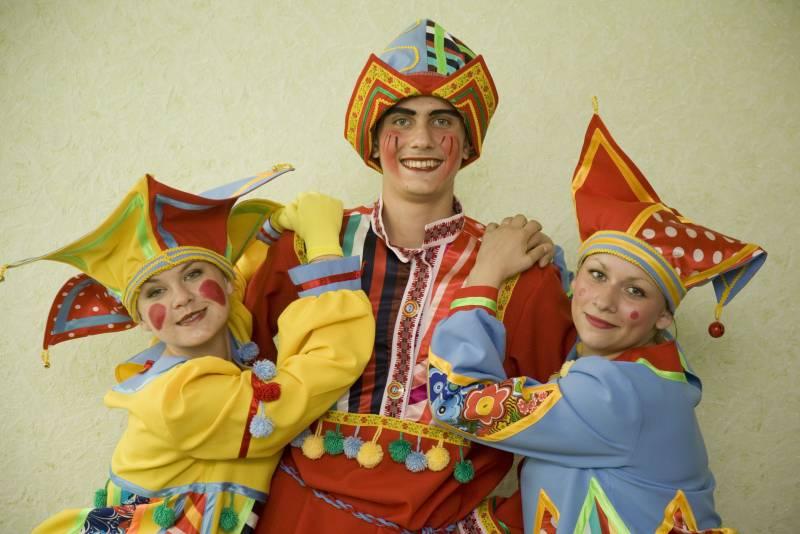 Фольклорная группа или народный ансамбль