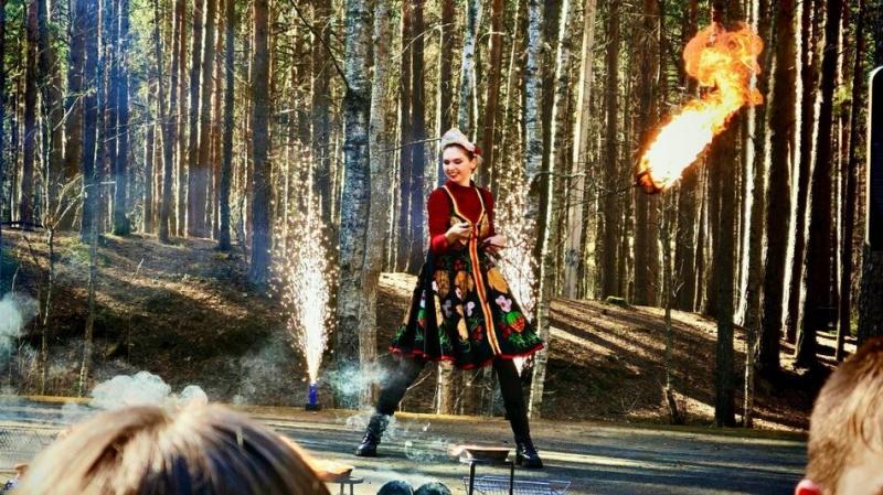 Фольклорная группа или народный ансамбль