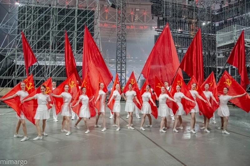Флаговое шоу